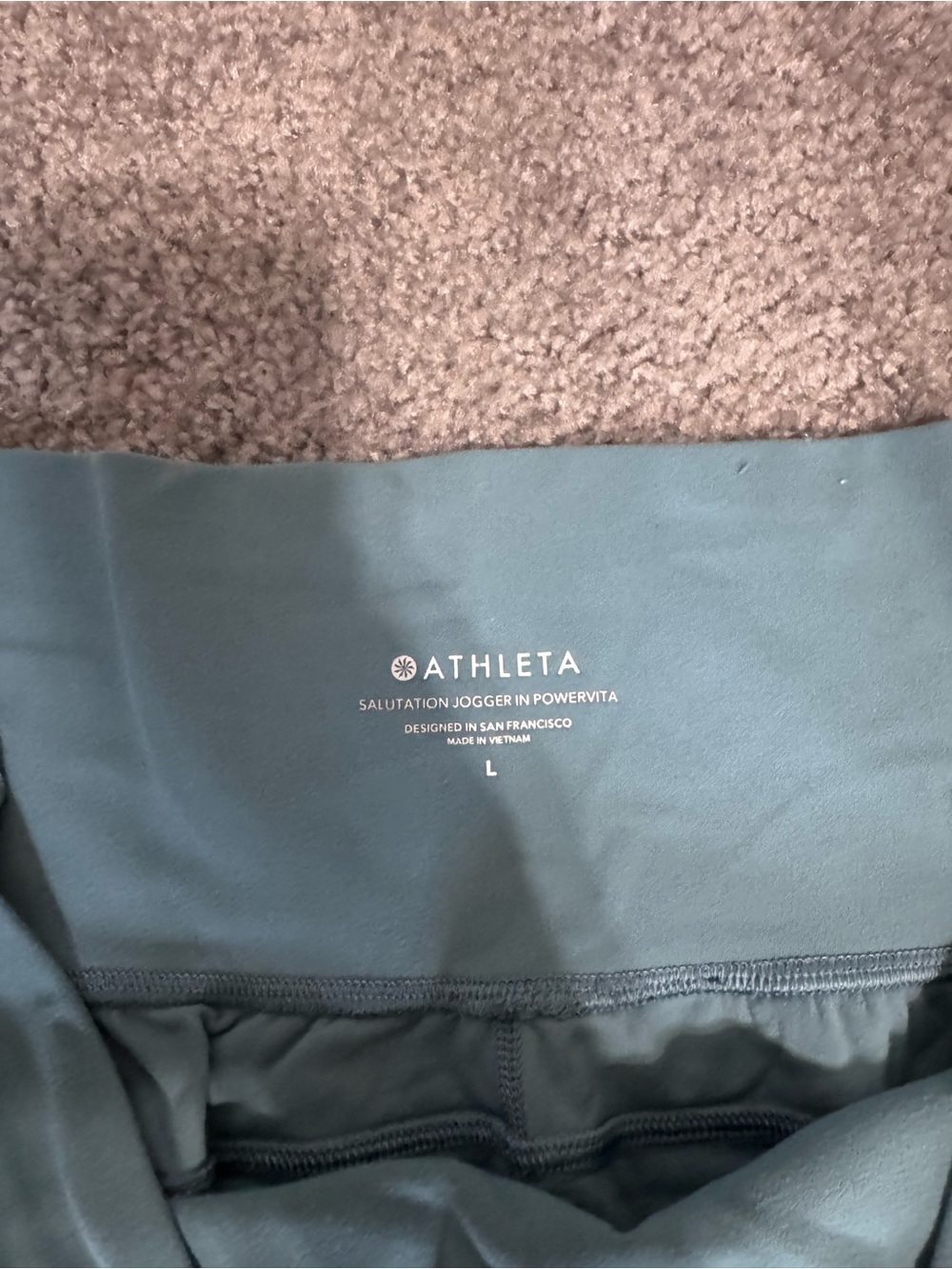 Athleta Salutation Jogger in Sage Green - Women’s Sweatpants